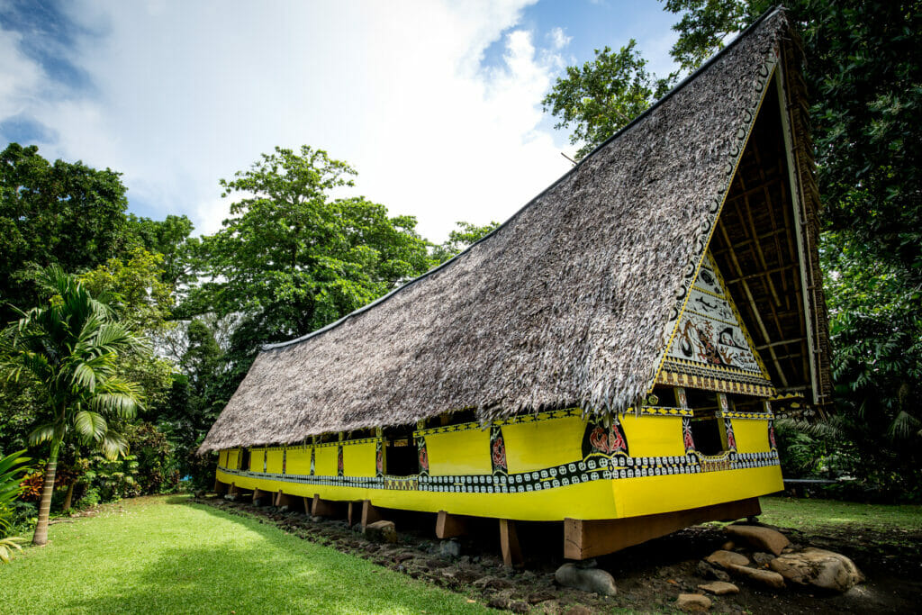 A typical yellow Palau Bai